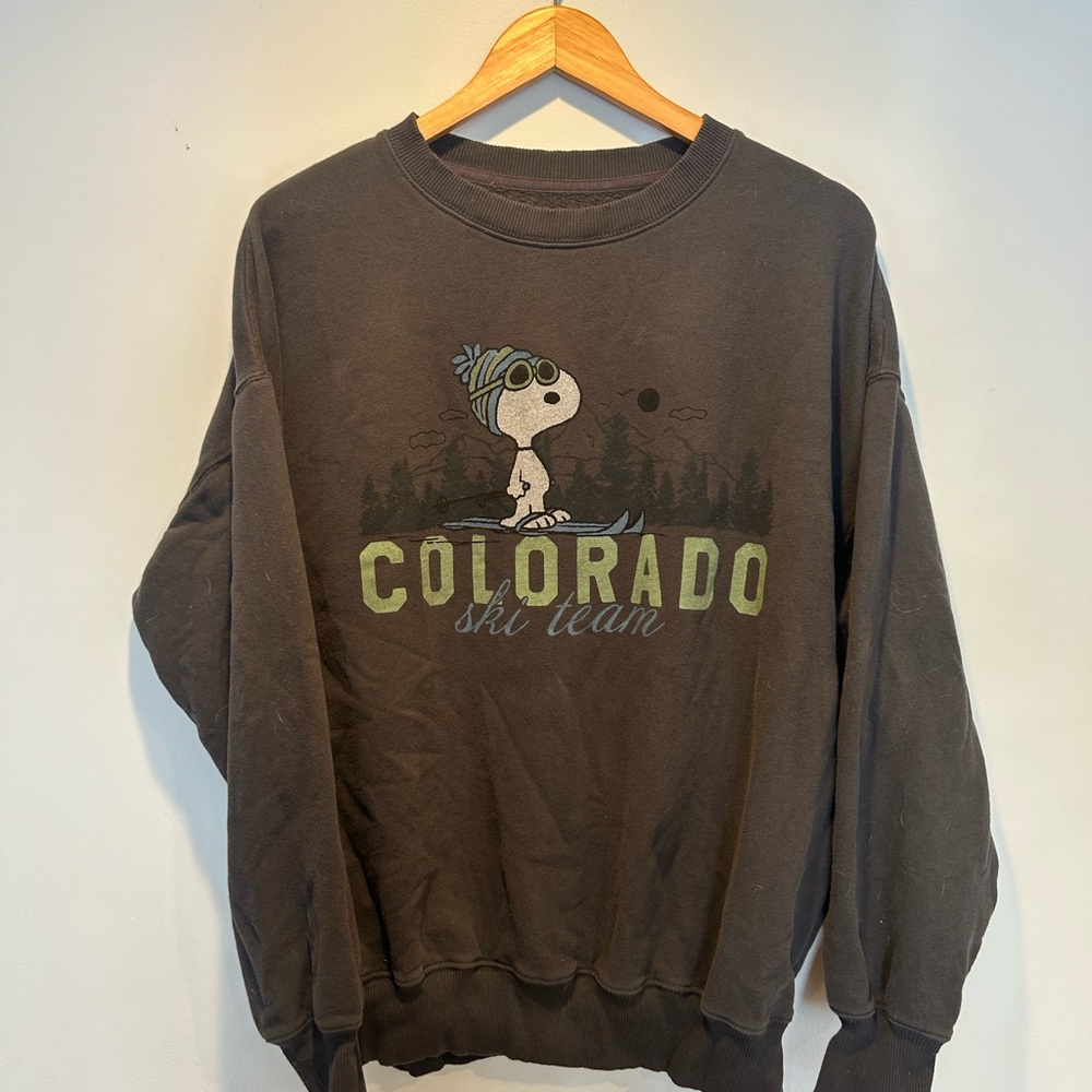 American Eagle Outfitters Snoopy  Colorado Ski Team Crewneck Sweatshirt